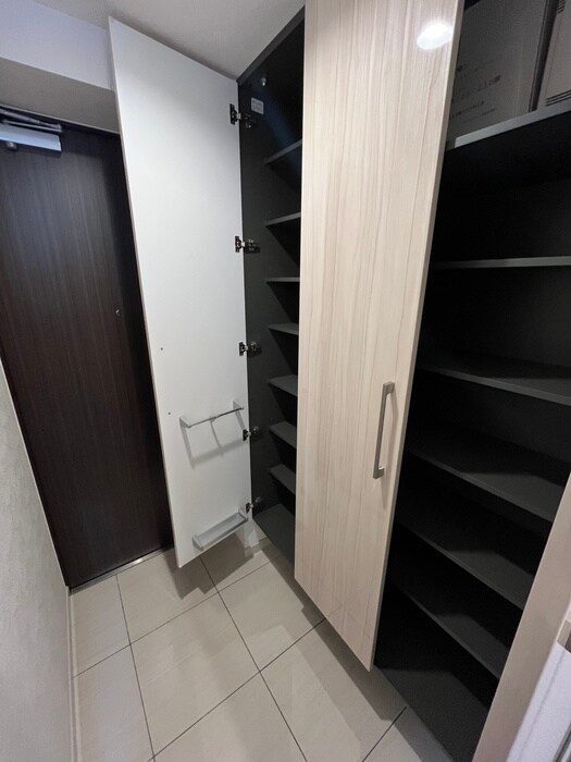 靴箱 ル・コルヌイエ山鼻