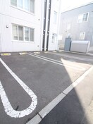 駐車場 グランメール美園６－３