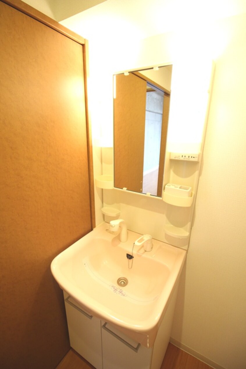 洗面 Ｇ・ＦＬＡＴ／５１２