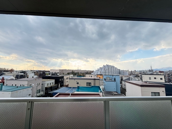 室内からの展望 Ｇ・ＦＬＡＴ／５１２