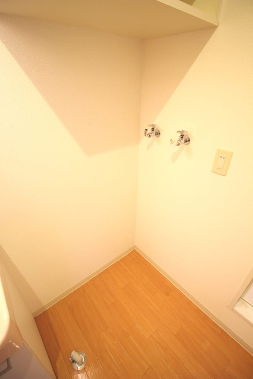 洗濯機置場 Ｇ・ＦＬＡＴ／５１２