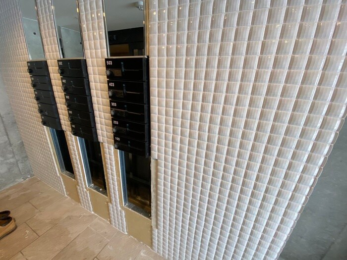 エントランス部分 ラピスブラオN27