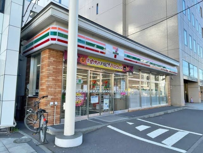 セブンイレブン(コンビニ)まで176m S-RESIDENCE大通公園admirio