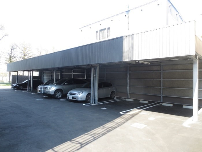 駐車場 カトレア月寒東６