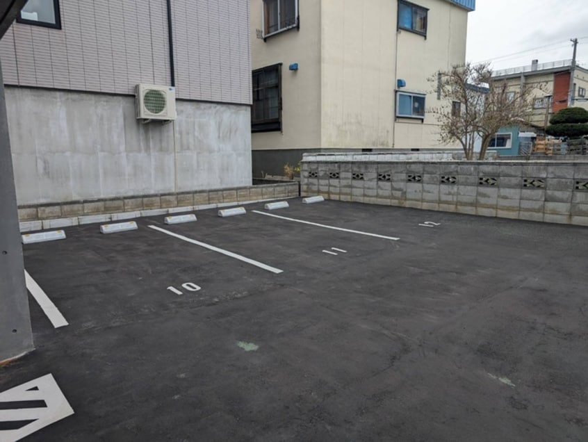 駐車場 ZABO BLANC 12
