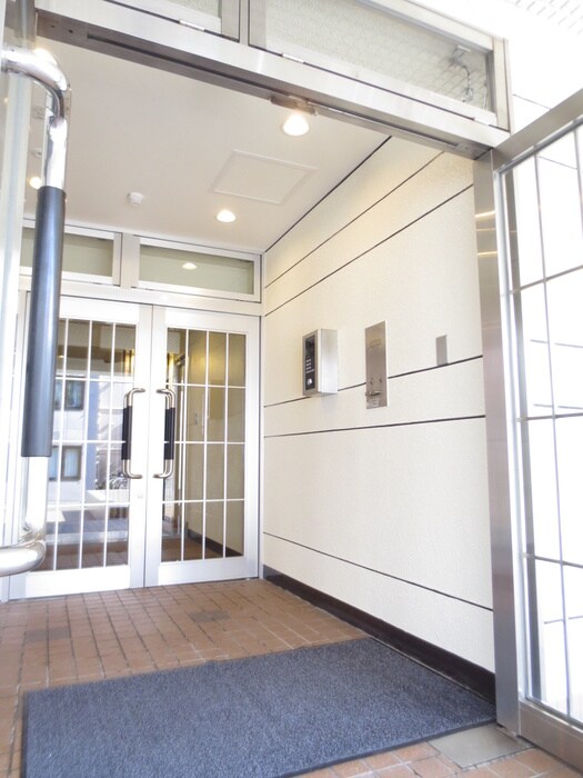 エントランス部分 クレストコート南平岸