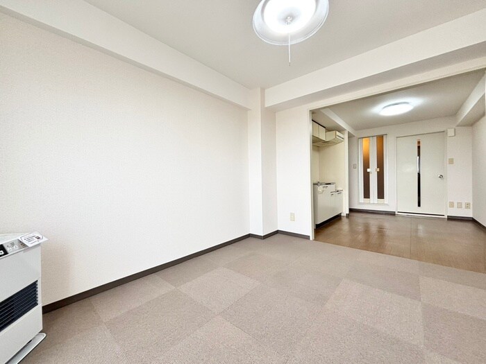 居室 クリスタルヒルズ