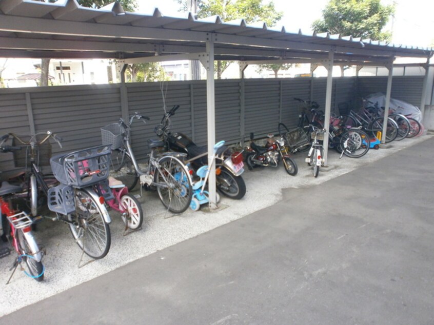 駐輪場 デイトナ