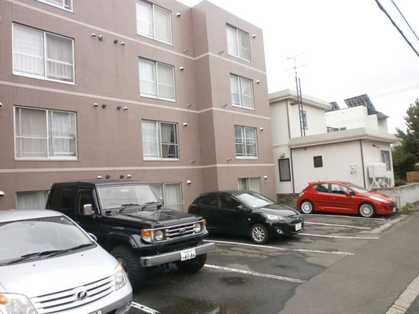 駐車場 コスモ美香保