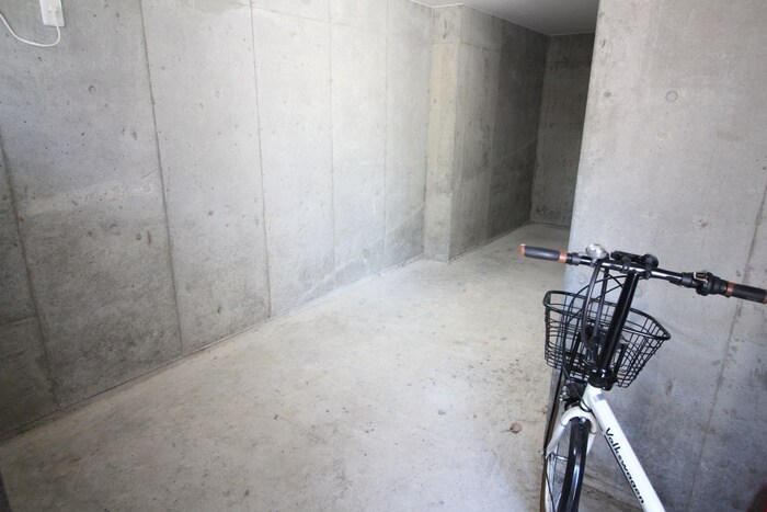 駐輪場 ラフィーネ南円山