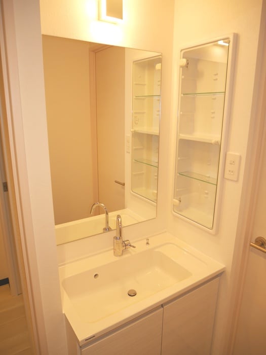 洗面 Ⅰ-ⅢURASANDO