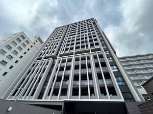 ｻﾞ･ﾚｰﾍﾞﾝ札幌大通MASTERS ONE
