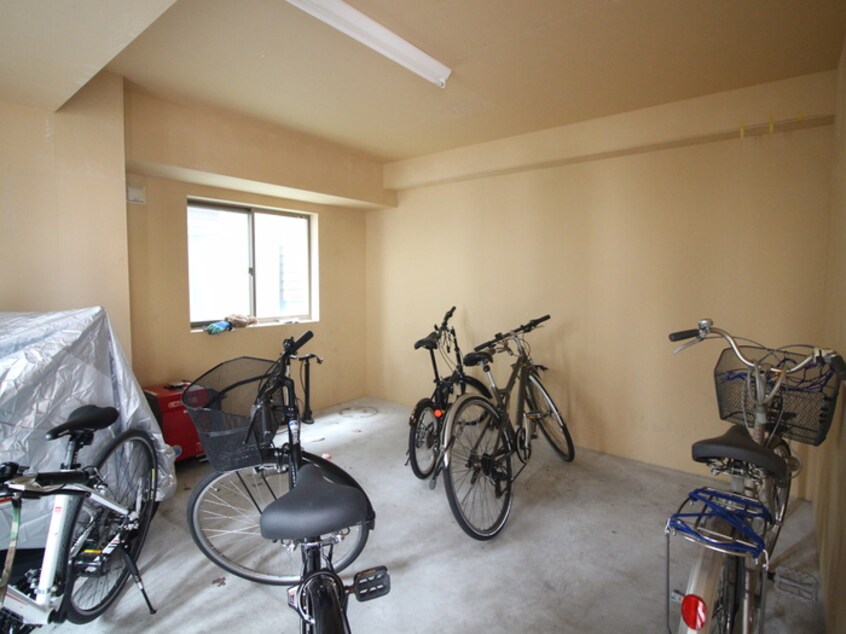 駐輪場 パルテ－ル