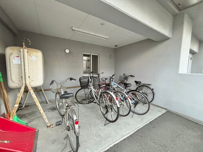 駐輪場 ポレール北大館
