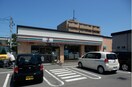 セブンイレブン(コンビニ)まで500m SERAM白石