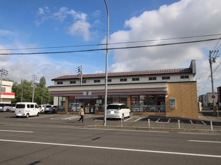 セブンイレブン(コンビニ)まで500m ハイツカルム