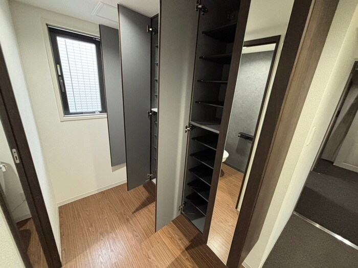 靴箱 ＬＩＢＥＲＴＹ福住