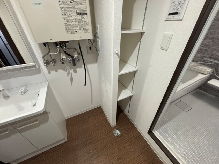 洗濯機置場 ＬＩＢＥＲＴＹ福住