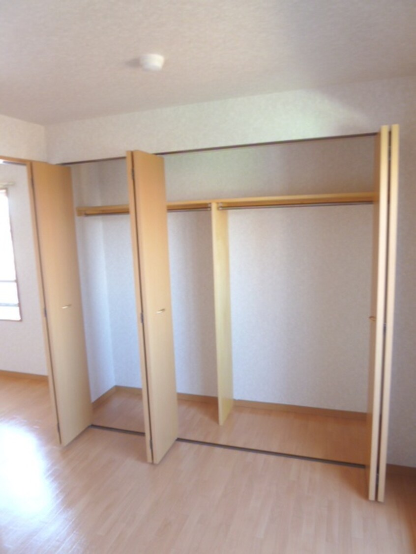 収納 グロワ－ル南郷