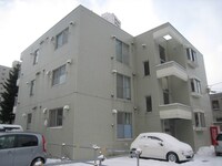 ﾌｫ-ﾚｽﾄｳﾞｨﾚｯｼﾞ円山