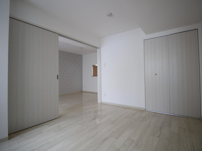 居室 Precious court annex