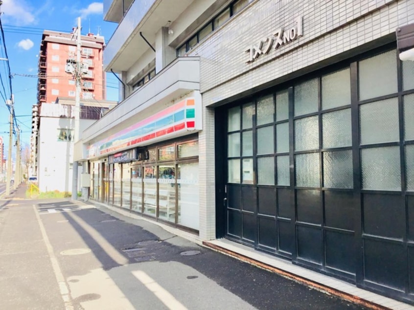 セブン-イレブン 札幌山鼻店(コンビニ)まで200m ヴィオーネ木村