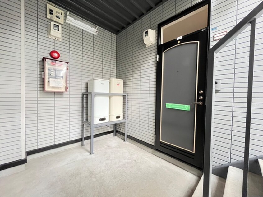 エントランス部分 ハイフィールド