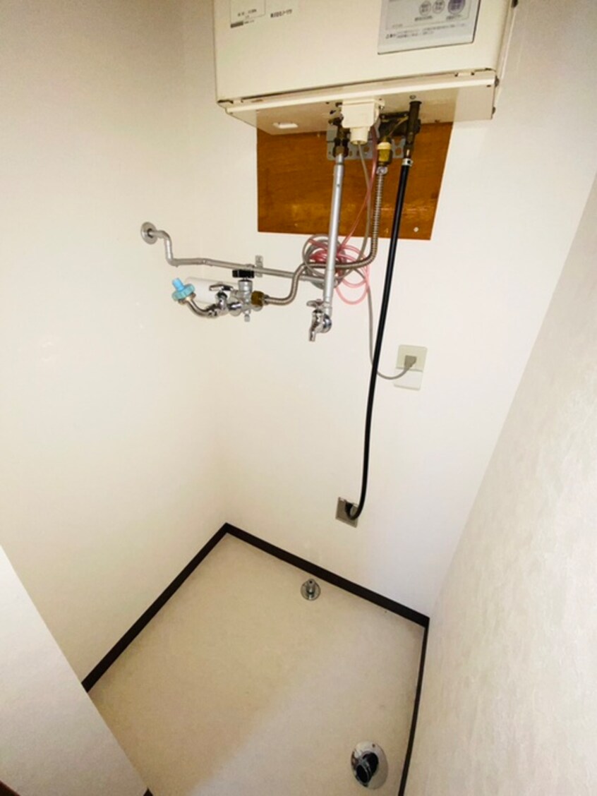 洗濯機置場 ハイフィールド