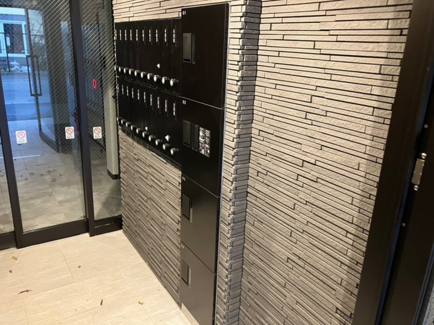 エントランス部分 ルリ美園