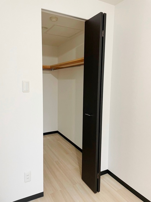 収納 Ｃｏｌｏｒｅ　Ｎ３２　ＥＡＳＴ