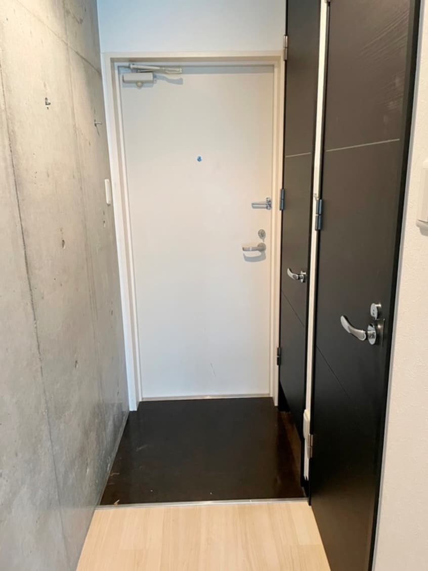 玄関 Ｃｏｌｏｒｅ　Ｎ３２　ＥＡＳＴ