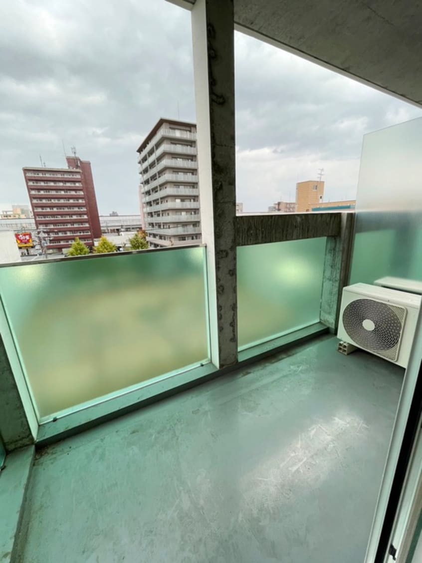 ベランダ・バルコニー Ｃｏｌｏｒｅ　Ｎ３２　ＥＡＳＴ