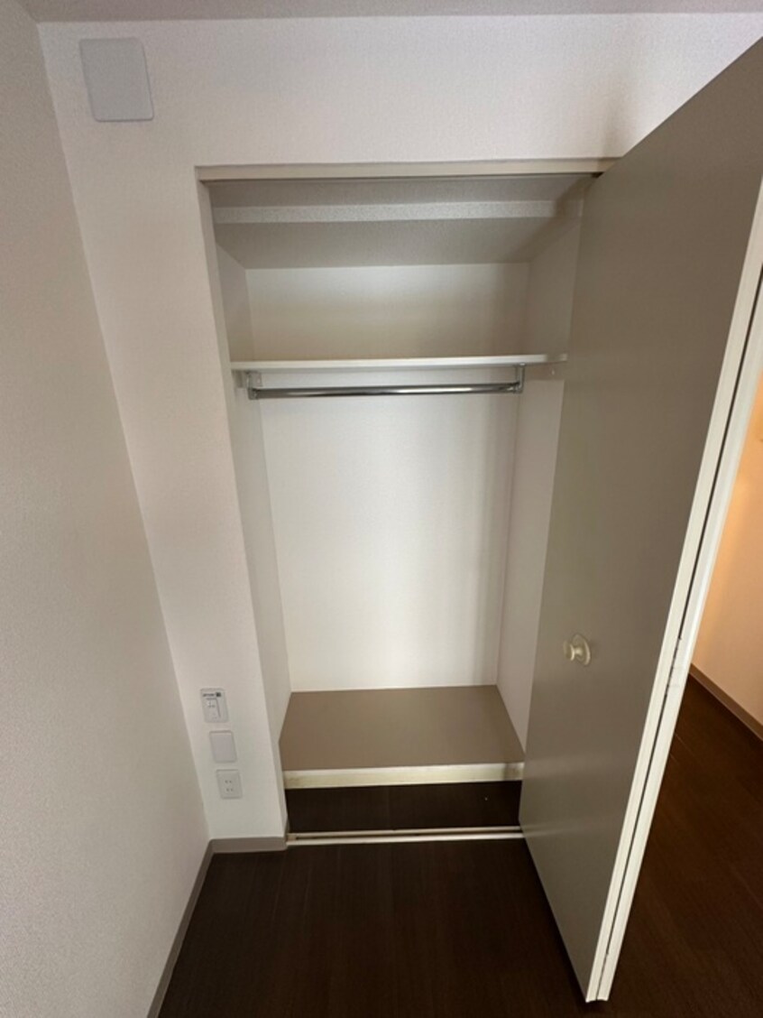 収納 エステ・トーワ