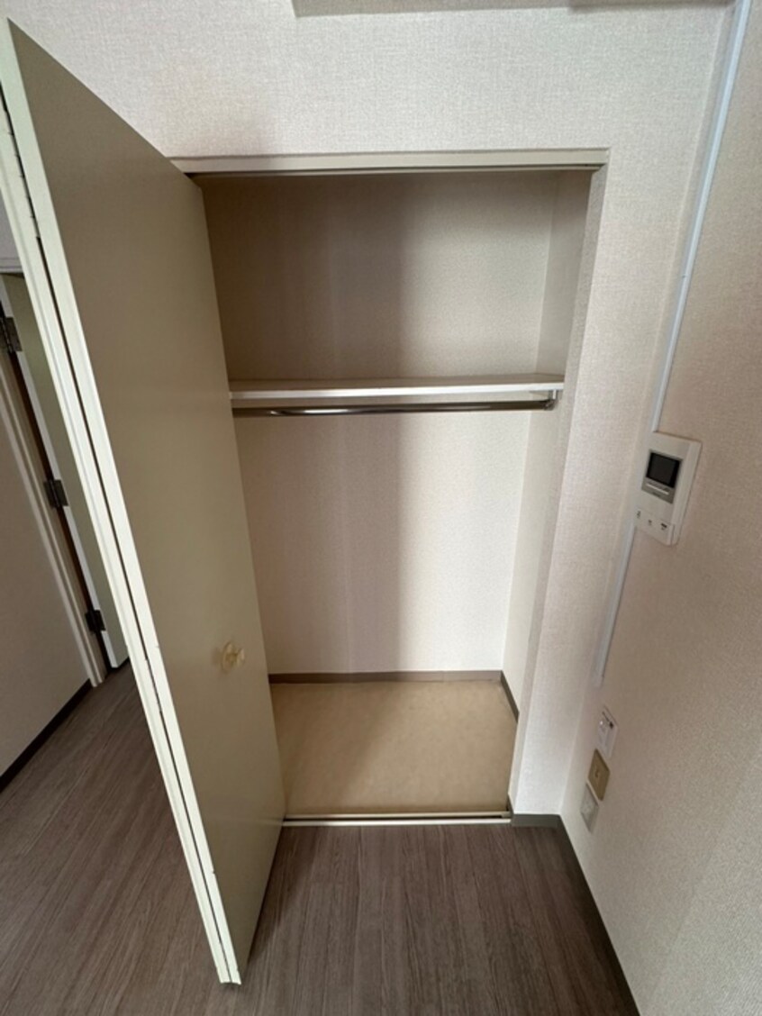 収納 エステ・トーワ