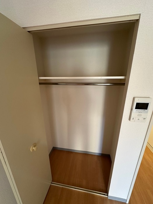 収納 エステ・トーワ