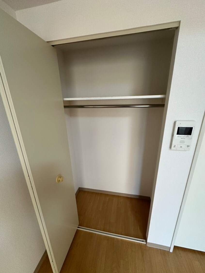 収納 エステ・トーワ