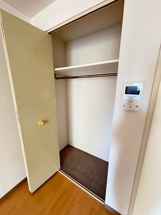 収納 エステ・トーワ