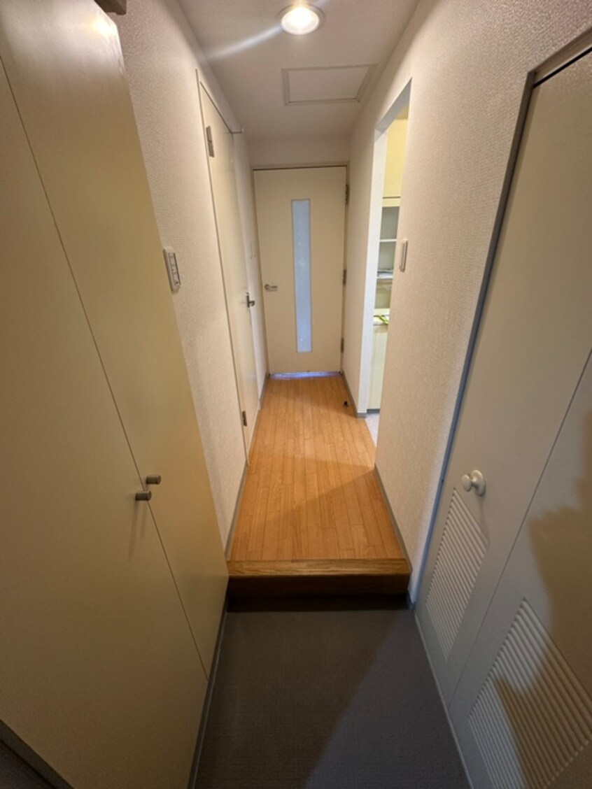 玄関 エステ・トーワ