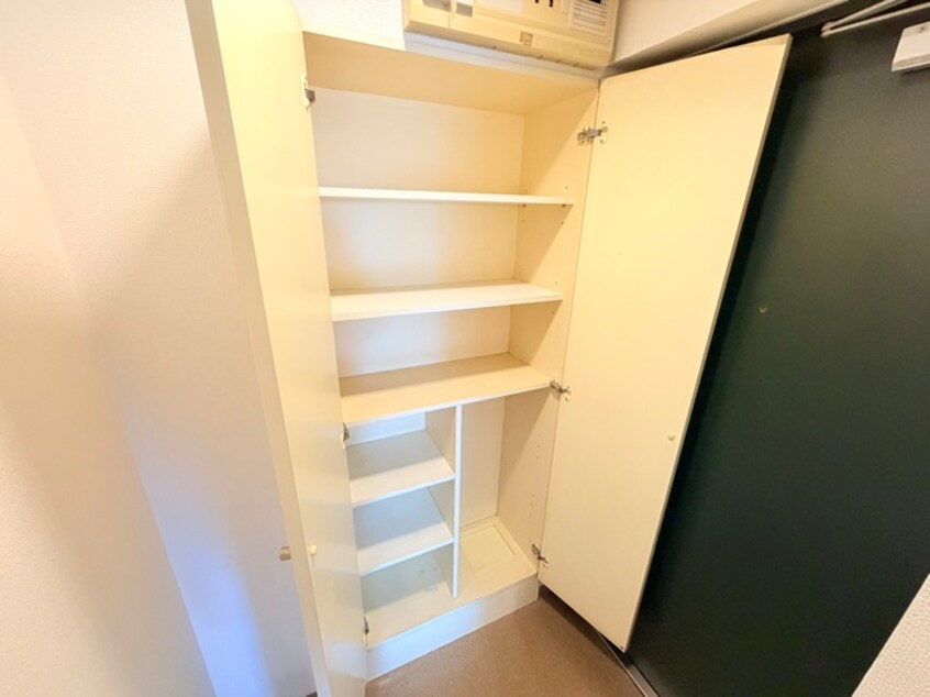 靴箱 エステ・トーワ