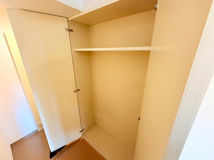 収納 エステ・トーワ