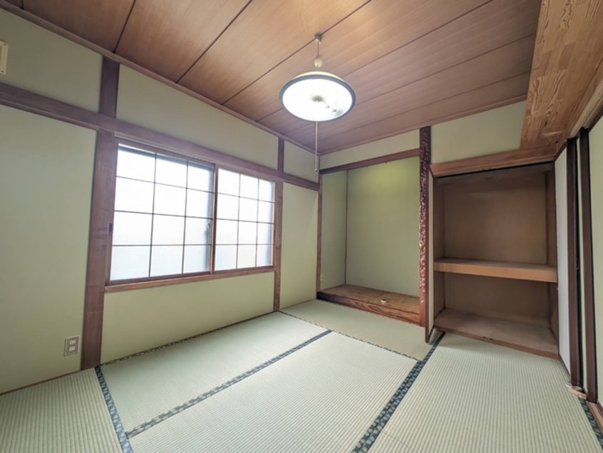 居室 八軒7条東2丁目戸建