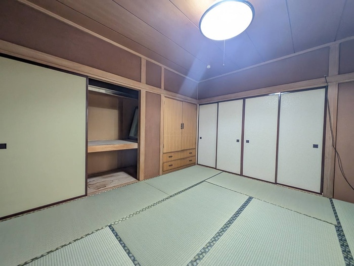 居室 八軒7条東2丁目戸建