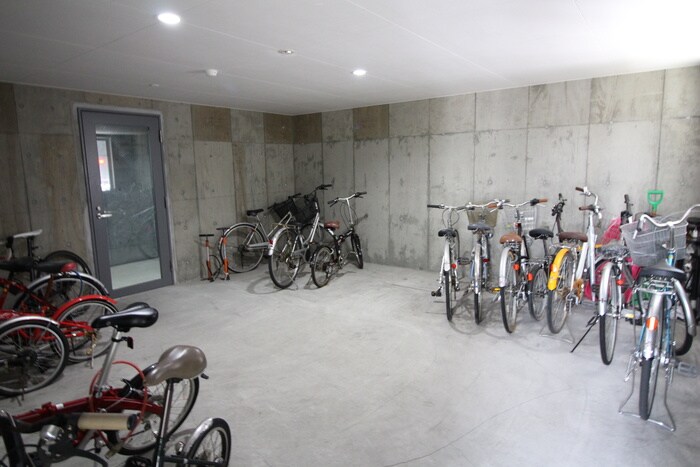 駐輪場 リュクス円山公園