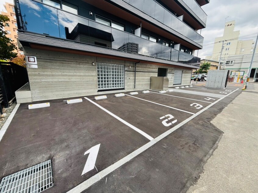 駐車場 ガイアール南円山