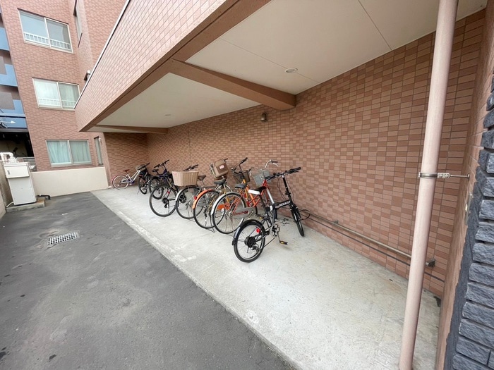 駐輪場 エクレール新琴似