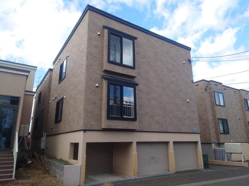 外観写真 ＳＨＯＷ　ＣＯＵＲＴ栄通