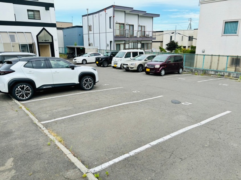 駐車場 サン山の手