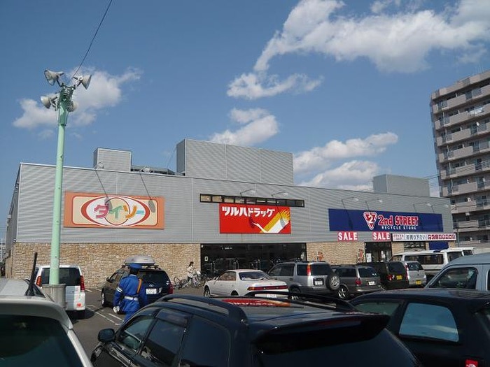 ダイソー(100均)まで750m ヴィーナスコート琴似