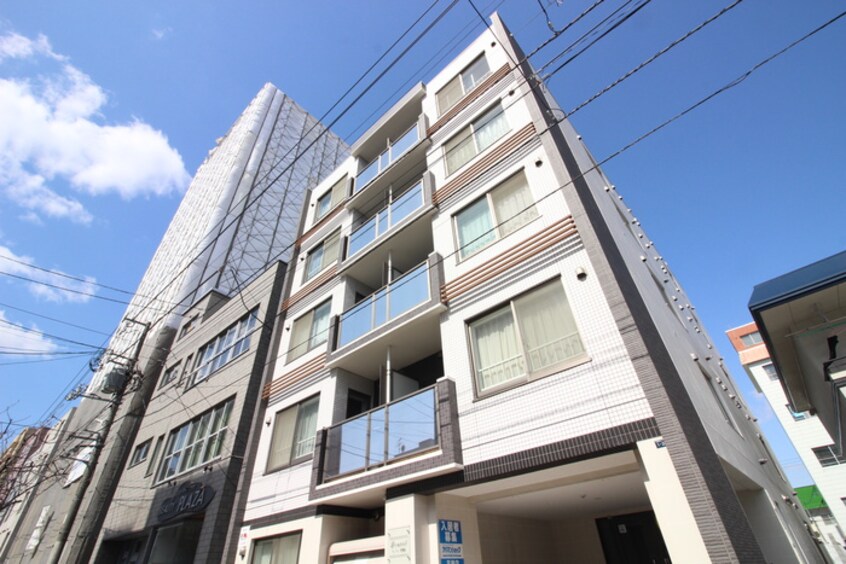 外観写真 ルーヴェ本郷通９