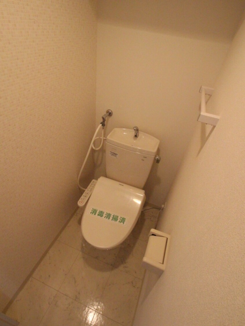 トイレ Bonheur　GAKUENMAE